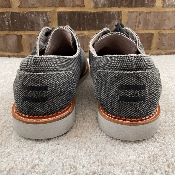 Toms Brogue Wingtip Shoes - Picture 5 of 9